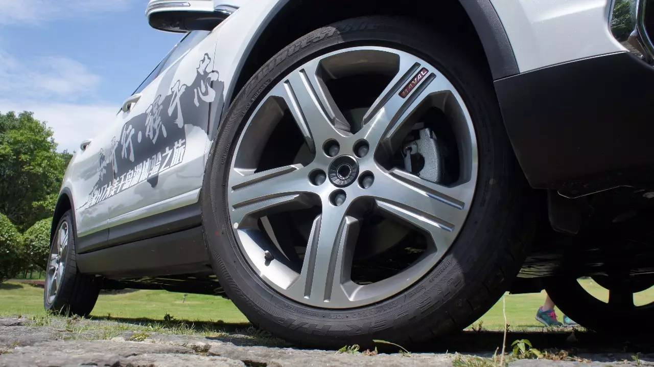 哈弗家族中的“非主流”？试驾哈弗H7