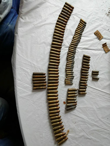 市民在拆迁工地捡上百发子弹警方带走将调查