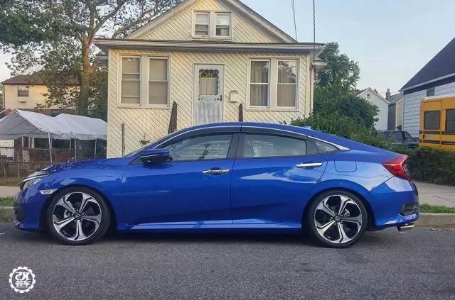 这辆10代思域居然用绞牙实现了低趴，真想给它一条减速带呀！