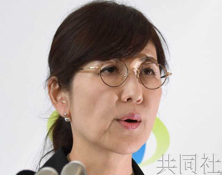 日本防卫相稻田朋美宣布辞职 安倍就任命责任致歉