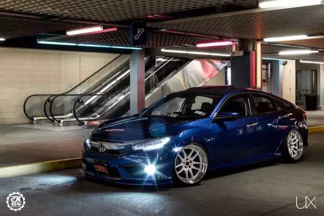 这辆10代思域居然用绞牙实现了低趴，真想给它一条减速带呀！