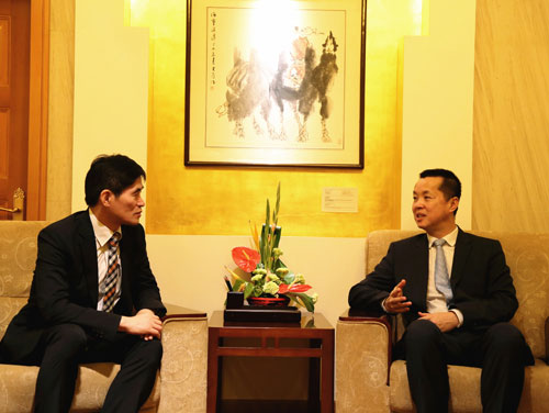 外交部气候变化谈判特别代表苟海波会见韩国外交部权世