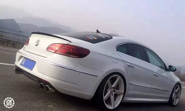 这辆大众CC终于改成他喜欢的样子！