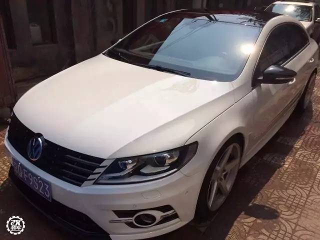 这辆大众CC终于改成他喜欢的样子！