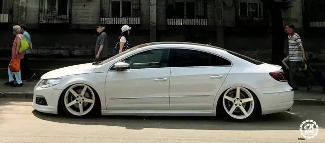 这辆大众CC终于改成他喜欢的样子！