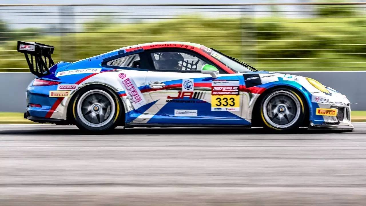 奥迪大战保时捷，谁在高温的珠海能称雄？