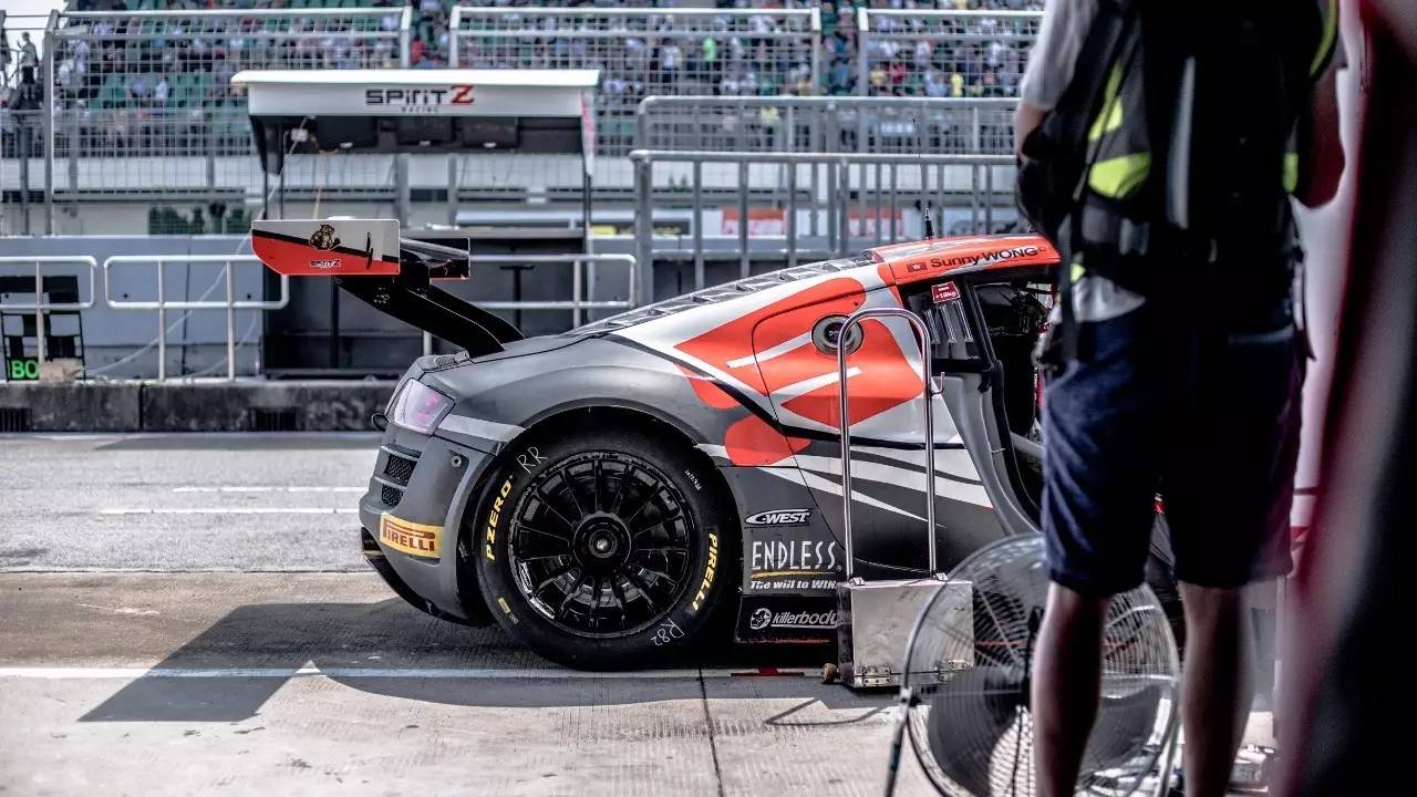 奥迪大战保时捷，谁在高温的珠海能称雄？