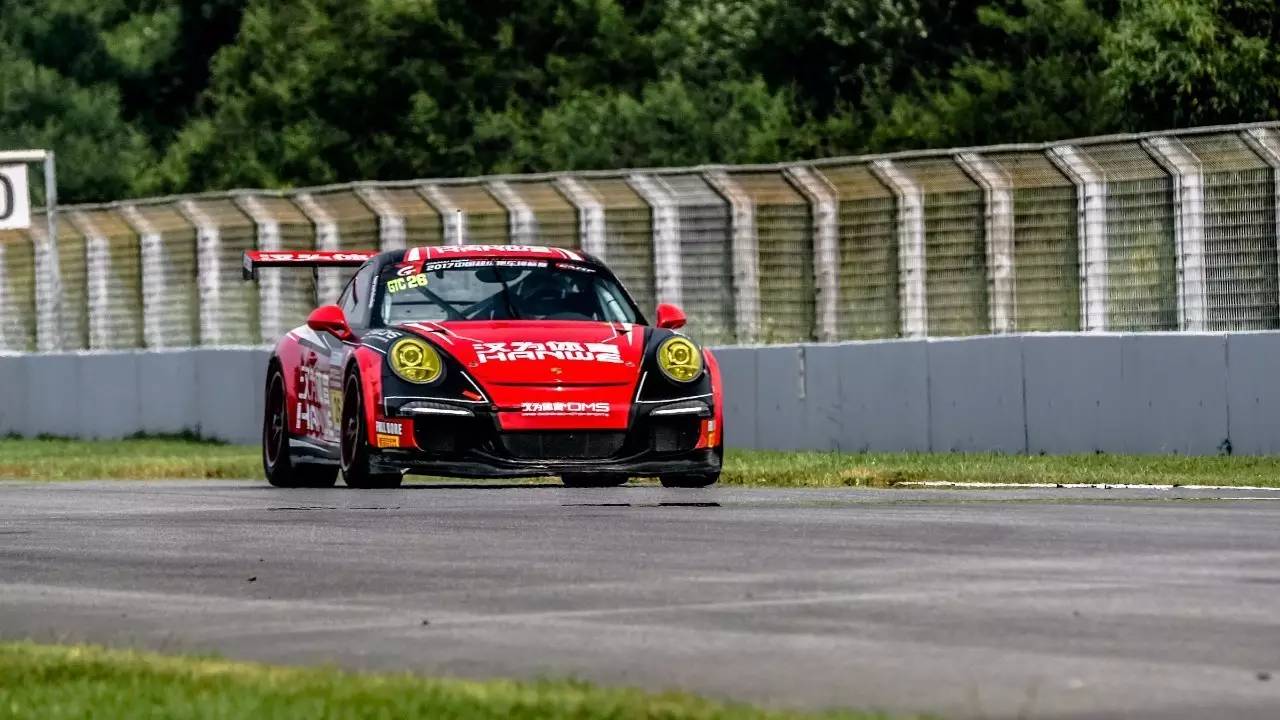 奥迪大战保时捷，谁在高温的珠海能称雄？