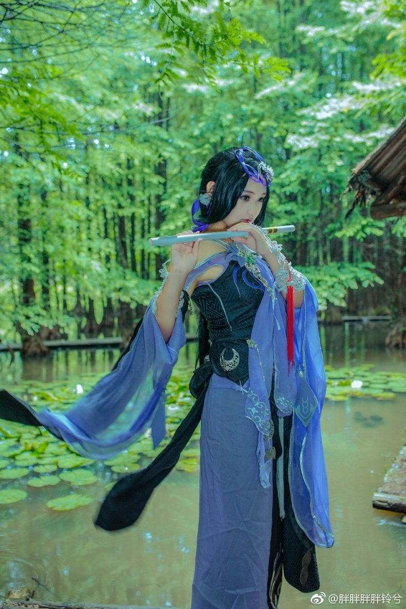 剑网3定国花姐cos推荐 竹林幽曲笔墨相濡