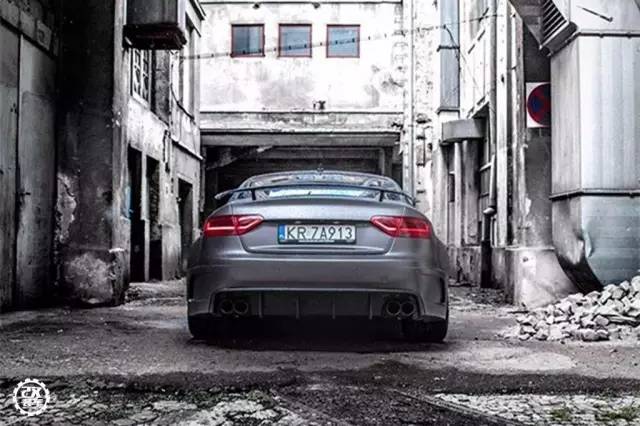 爆改绝唱V8自吸奥迪S5，改完之后比RS5更霸气动力更凶猛！