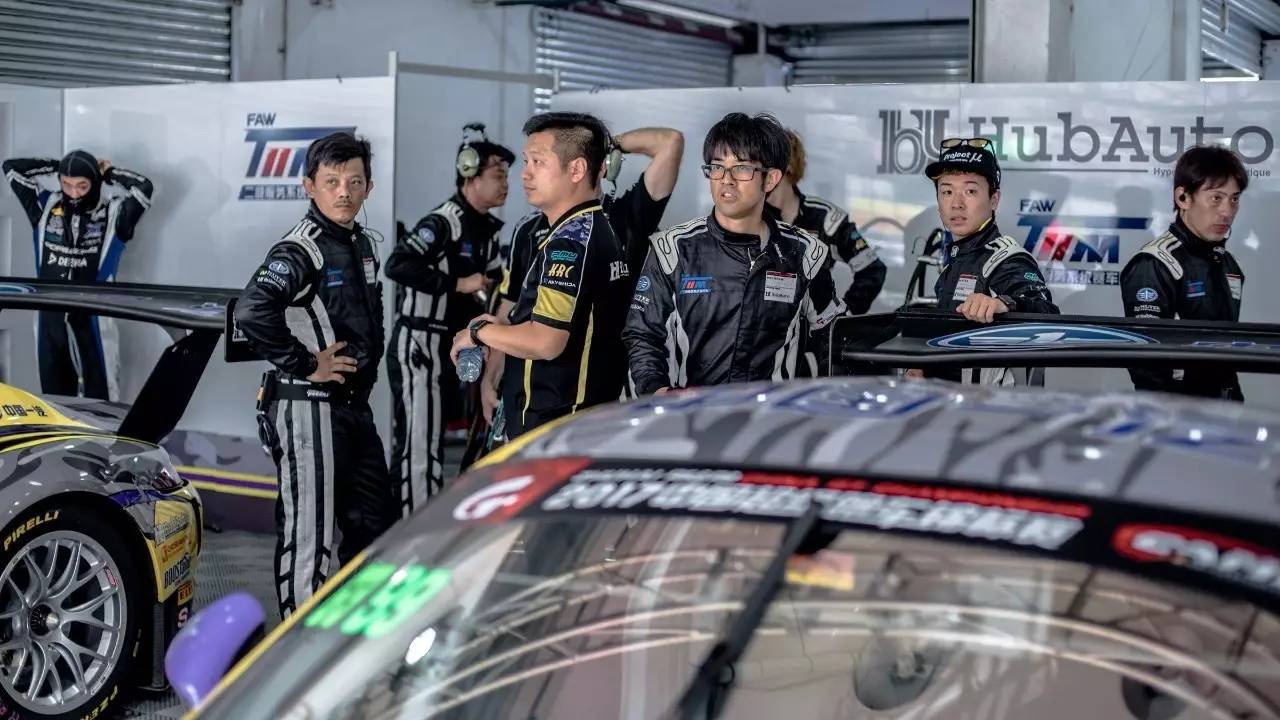 奥迪大战保时捷，谁在高温的珠海能称雄？