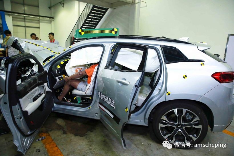 WEY什么？为安全！VV7一言不合就去撞车……