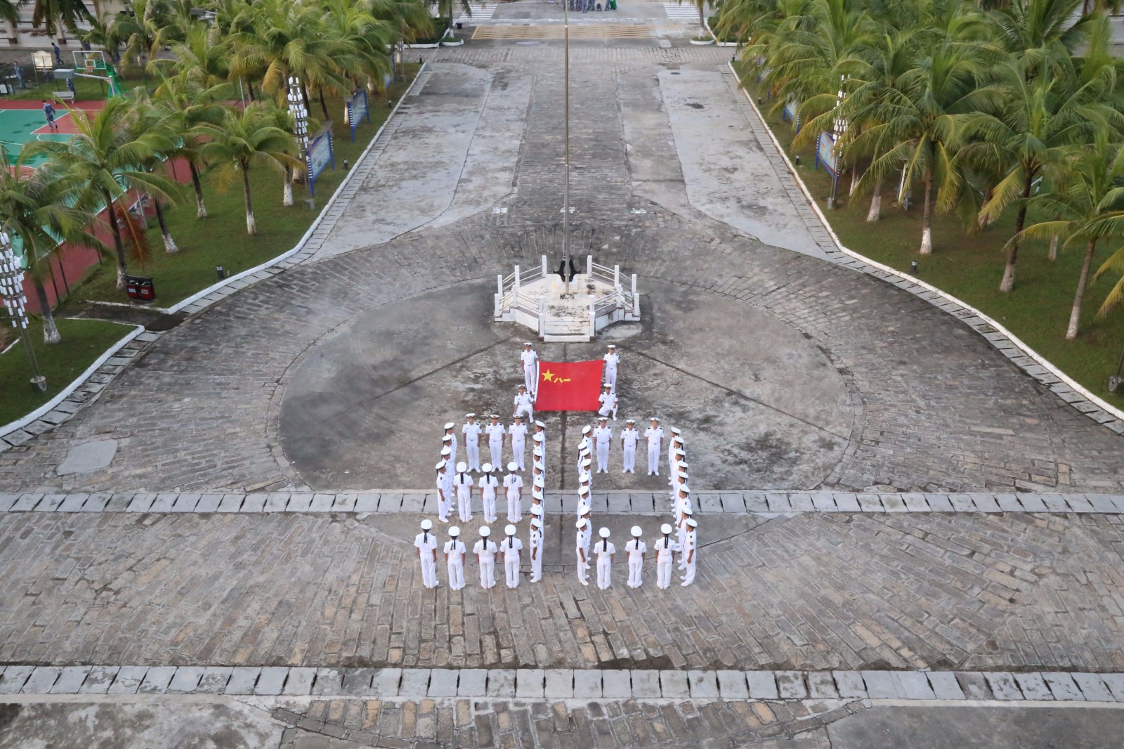 第90个建军节,水兵们送来祝福大礼包