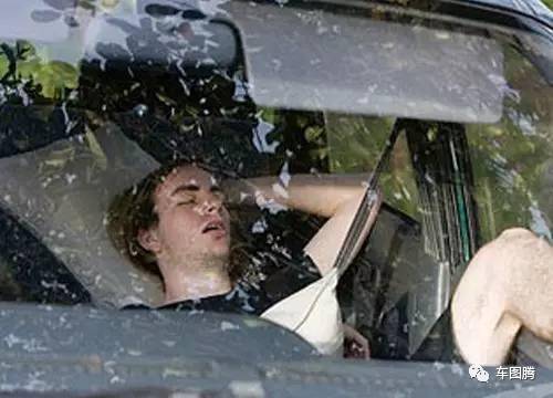 人都被热晕了，车子会被晒坏吗？