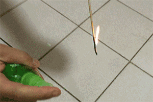 人都被热晕了，车子会被晒坏吗？