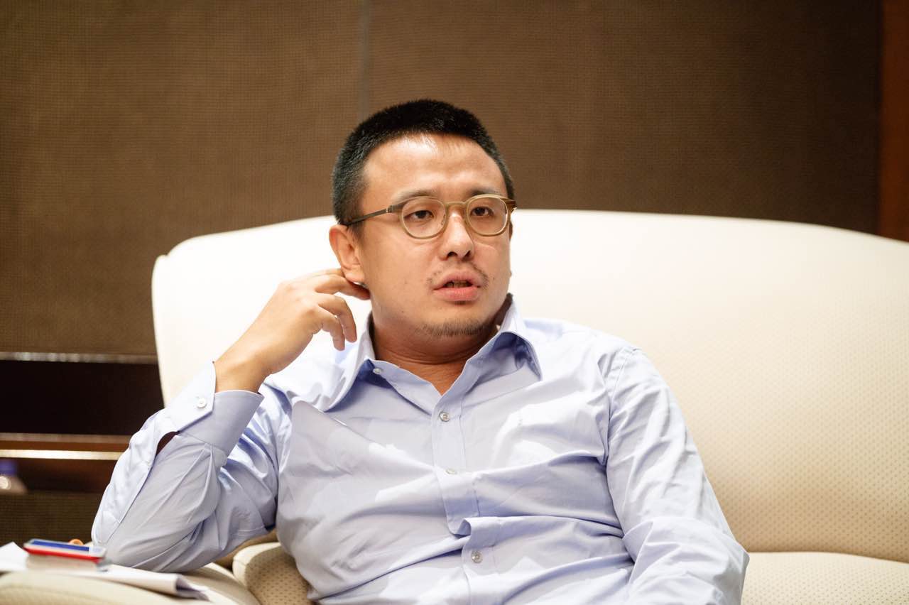 随着行业竞争进入深水区,作为国内最大的外卖平台创始人,面对外卖平台