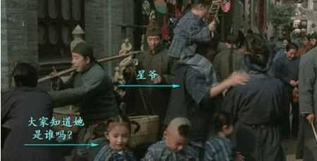 合影杀手杨幂,从小练就的一身合照好本领,屡屡成功抢镜!
