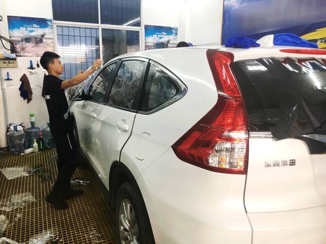 汽车到底要不要贴膜？真相终于大白天下！