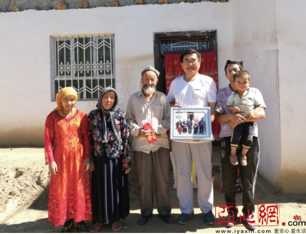 一家亲图片故事评选 50强今天出炉