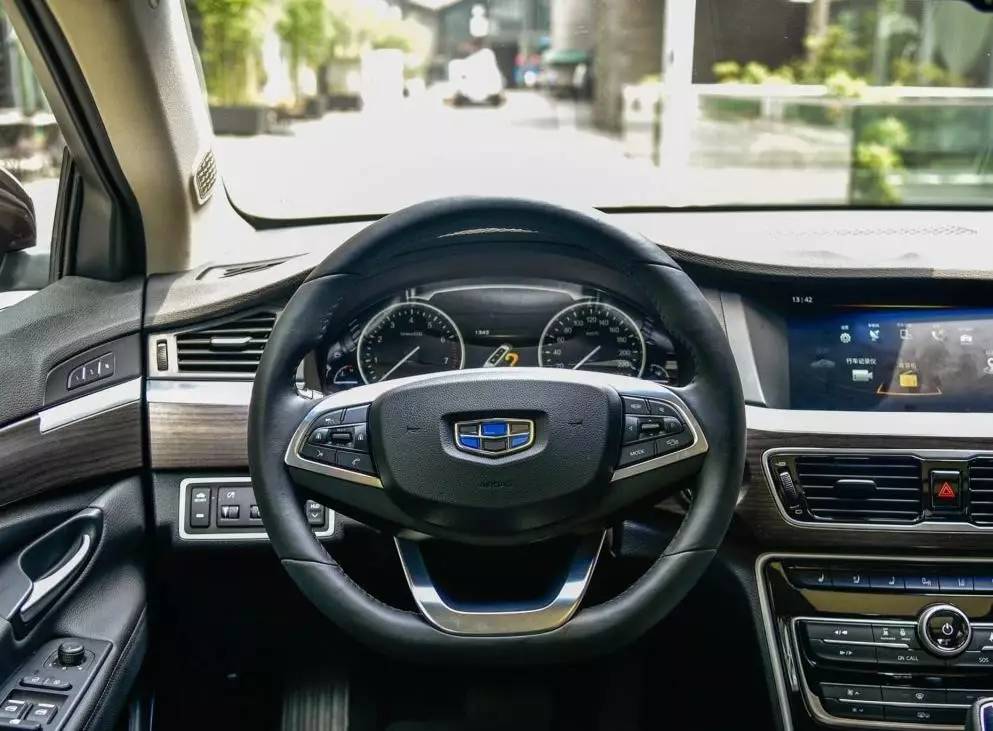 不到10万！真正自动挡宝骏560上市，还有7座可以选！