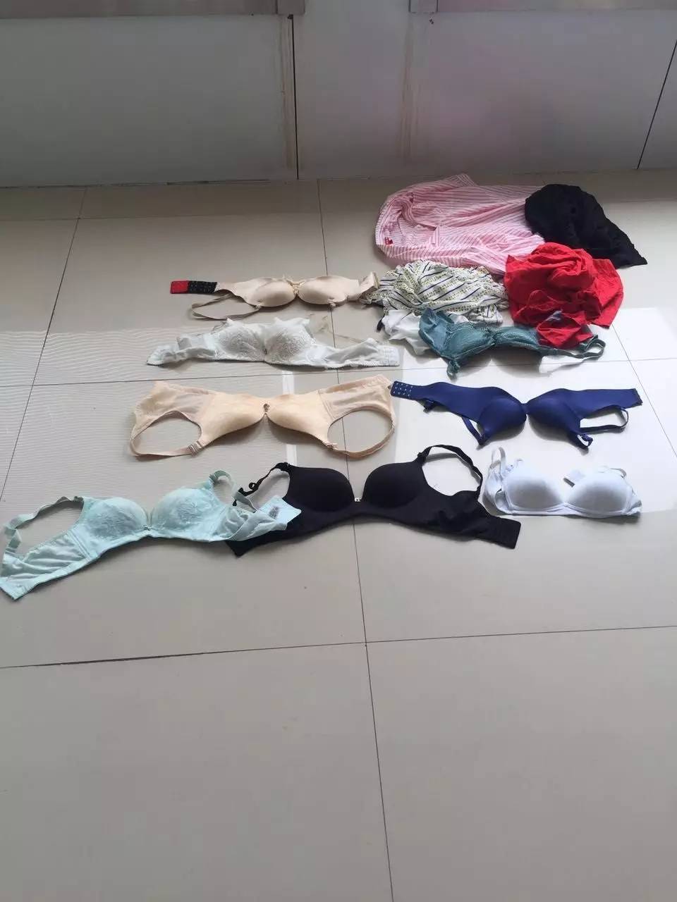 他不偷钱,专偷穿过的女性内衣…家里女性物品比女的都多【山东商报】