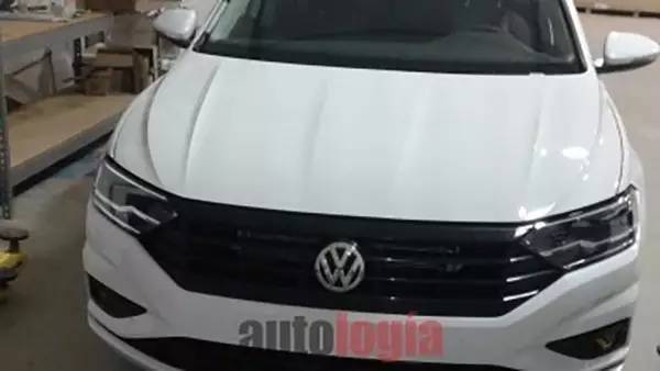 大众速腾换代谍照曝光， 大家觉得全新家族前脸效果怎么样？