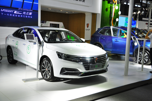 站在风口却很难起飞的新能源与共享汽车