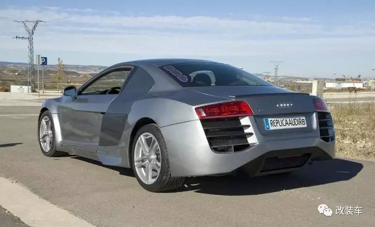 将几万元的老车打造成几百万的奥迪R8