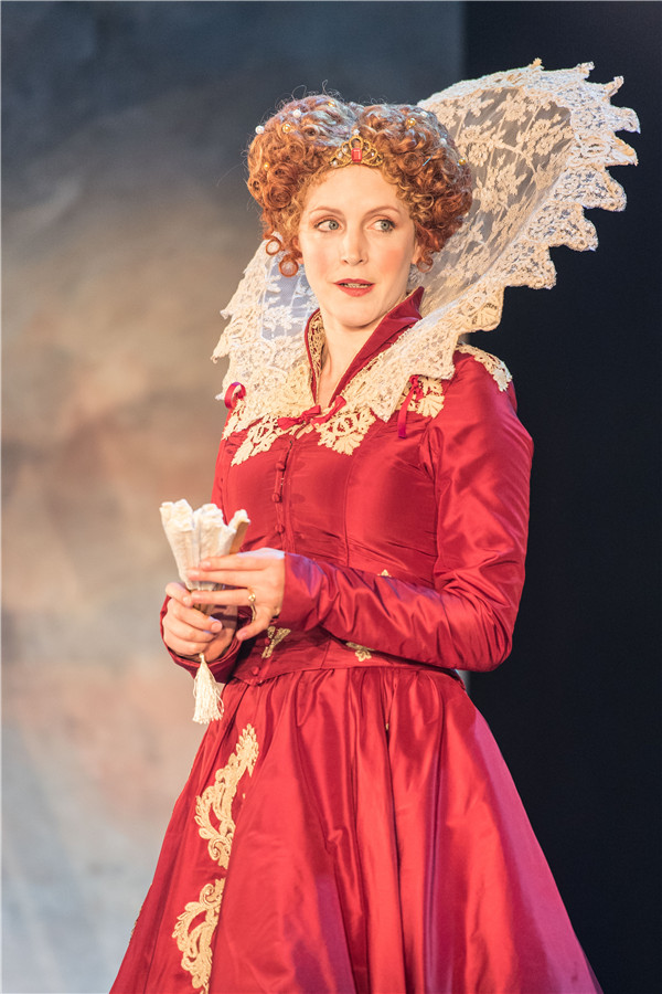 "哈利·波特"扮演者演了一部荒诞派戏剧,高清版来了