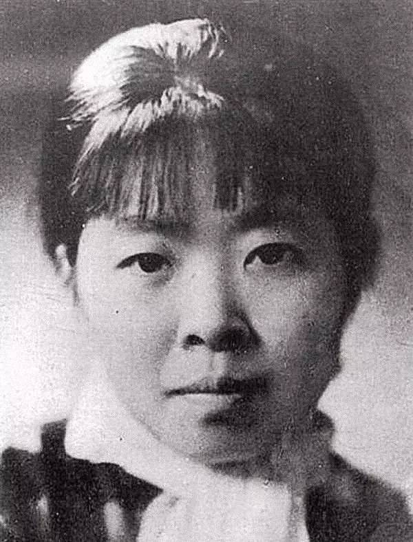 她只活到31岁,却被鲁迅奉为女神|萧红|萧军|鲁迅_新浪新闻