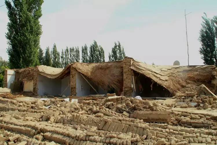 新疆精河县66级地震后最新现场图片画面很牵动人心