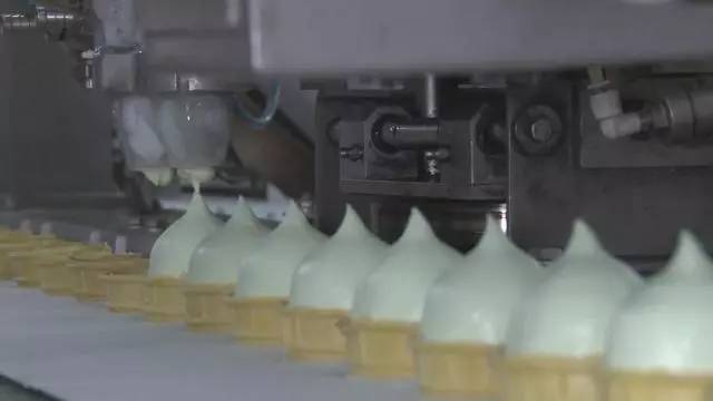 普京送手机:普京送来的俄罗斯国礼冰淇淋 中国街头已能买到