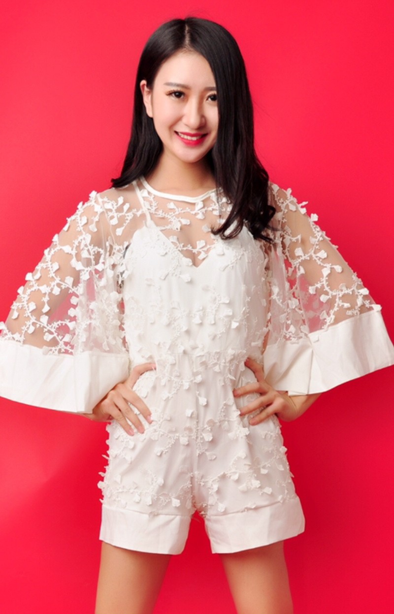 生活早报‖交警给流浪汉水喝,看到他手有残疾,还贴