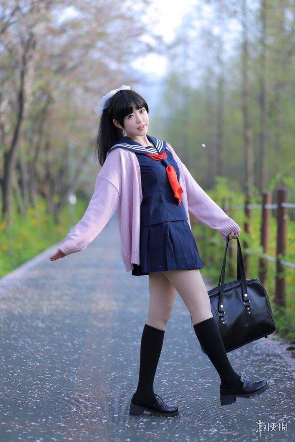 每日福利送不停俏皮可爱的美少女水手服萌萌超诱惑
