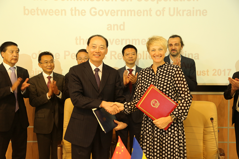 驻乌克兰大使杜伟出席中乌政府间合作委员会农业分委会第六次会议