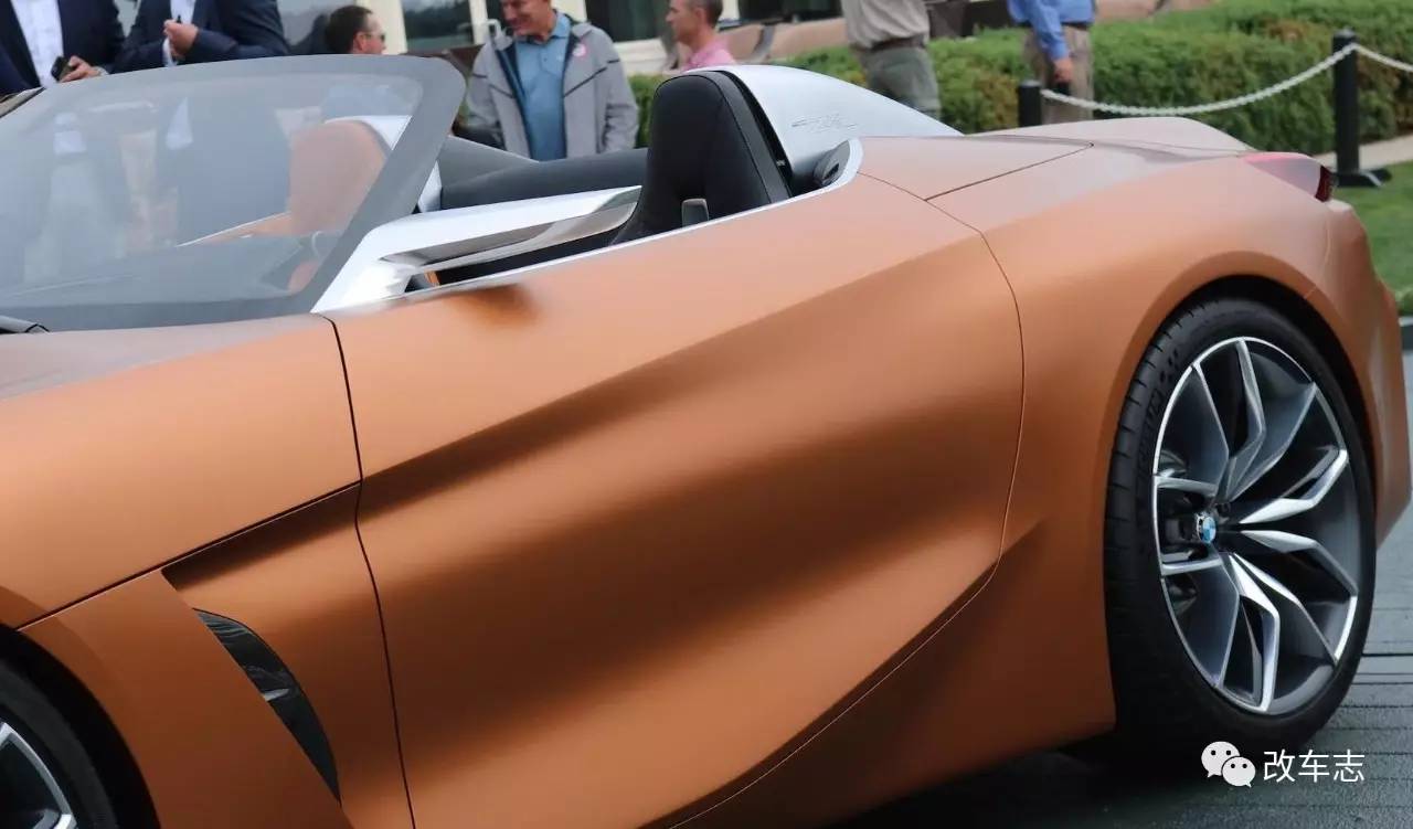 全新宝马Z4和丰田新Supra竟有血缘关系，论拉风撩妹谁更强？