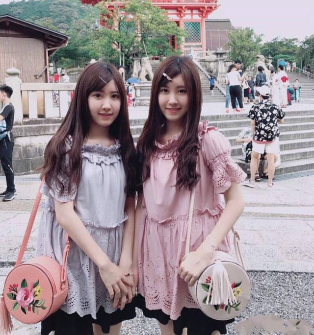 网上最可爱的双胞胎长大了现在变成了这样