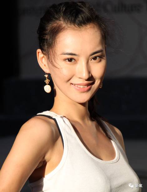 曾是选美冠军,现在却成为整得面目全非的娱乐圈第一神婆…|莫小棋|网