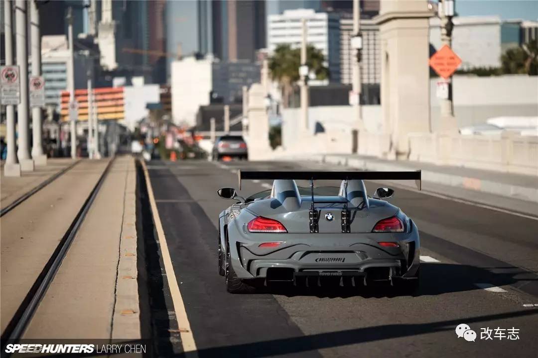 全新宝马Z4和丰田新Supra竟有血缘关系，论拉风撩妹谁更强？