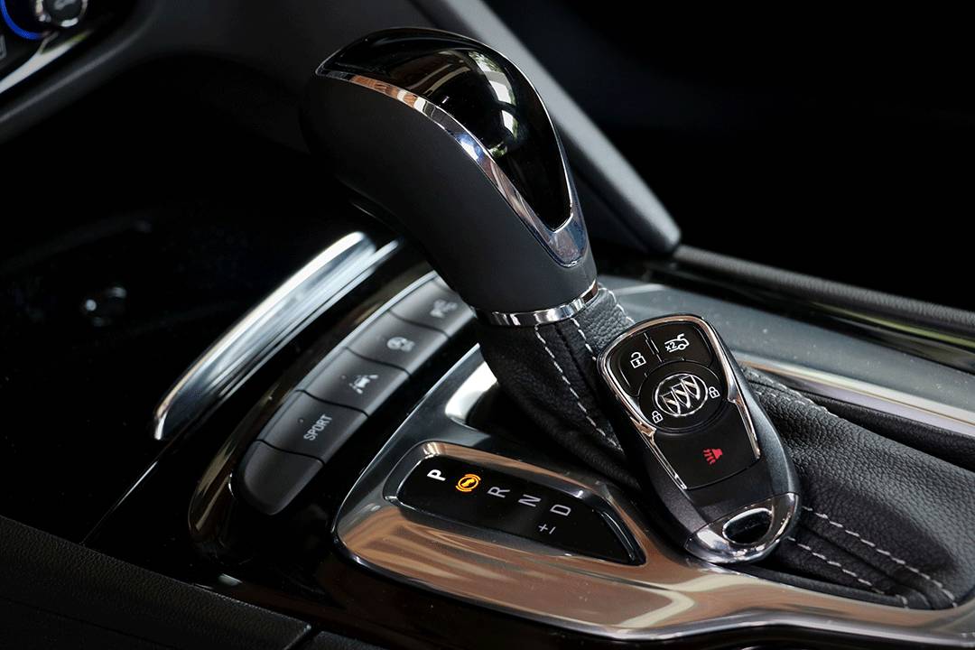 中型车“赛场”谁说了算？17.58万起TA带着9AT就上场了！