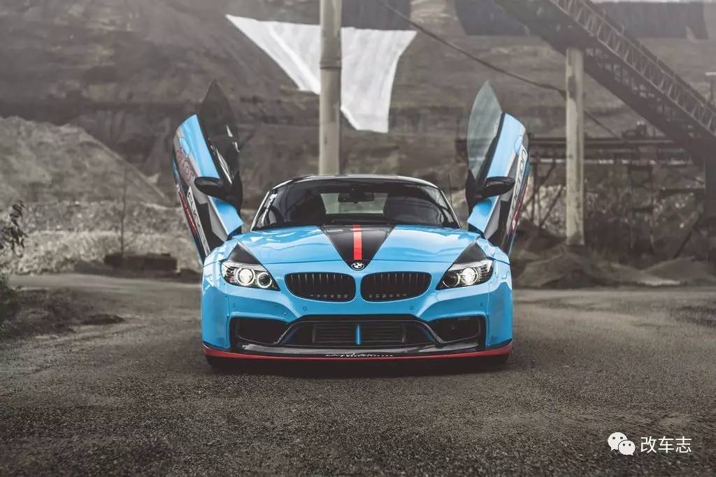 全新宝马Z4和丰田新Supra竟有血缘关系，论拉风撩妹谁更强？