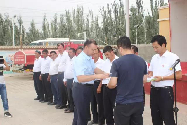 墨玉县举行全民学习国语工程启动仪式暨国语光碟发放仪式