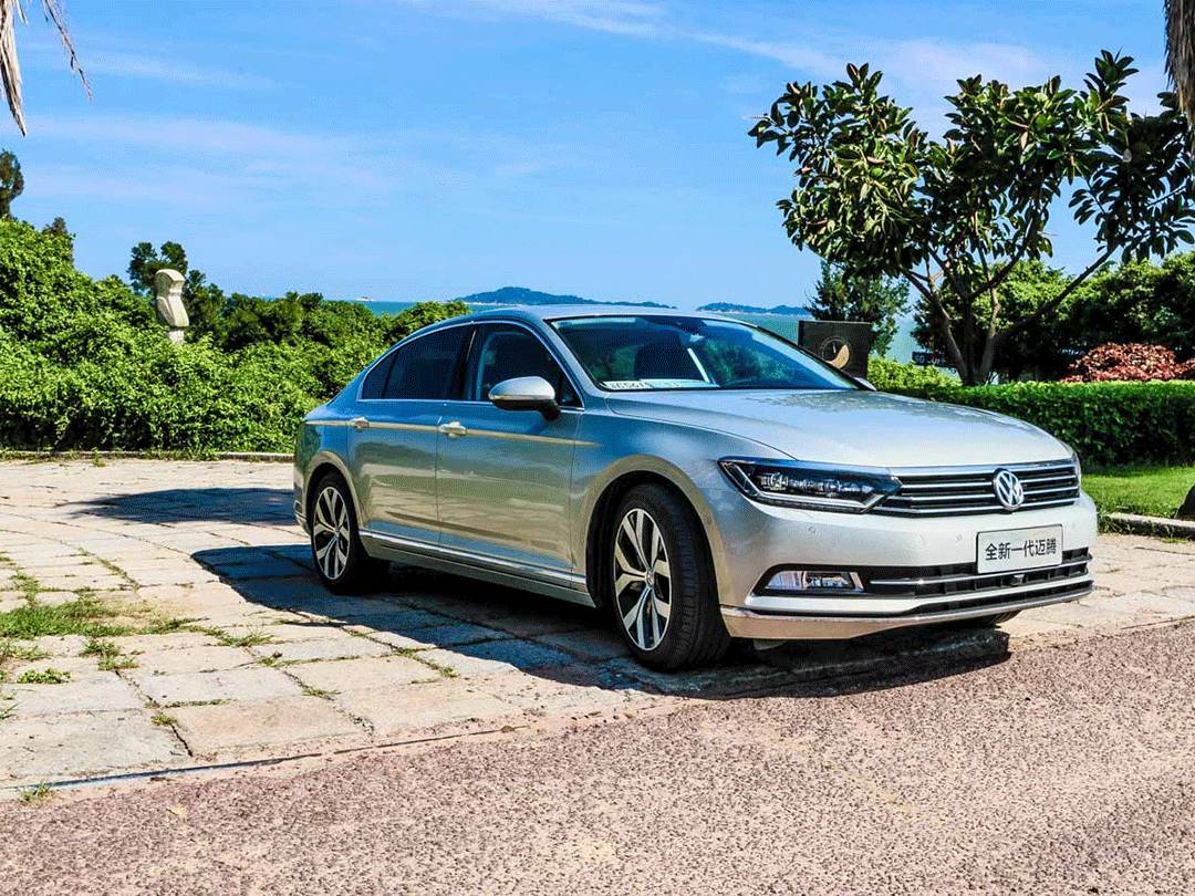 中型车“赛场”谁说了算？17.58万起TA带着9AT就上场了！