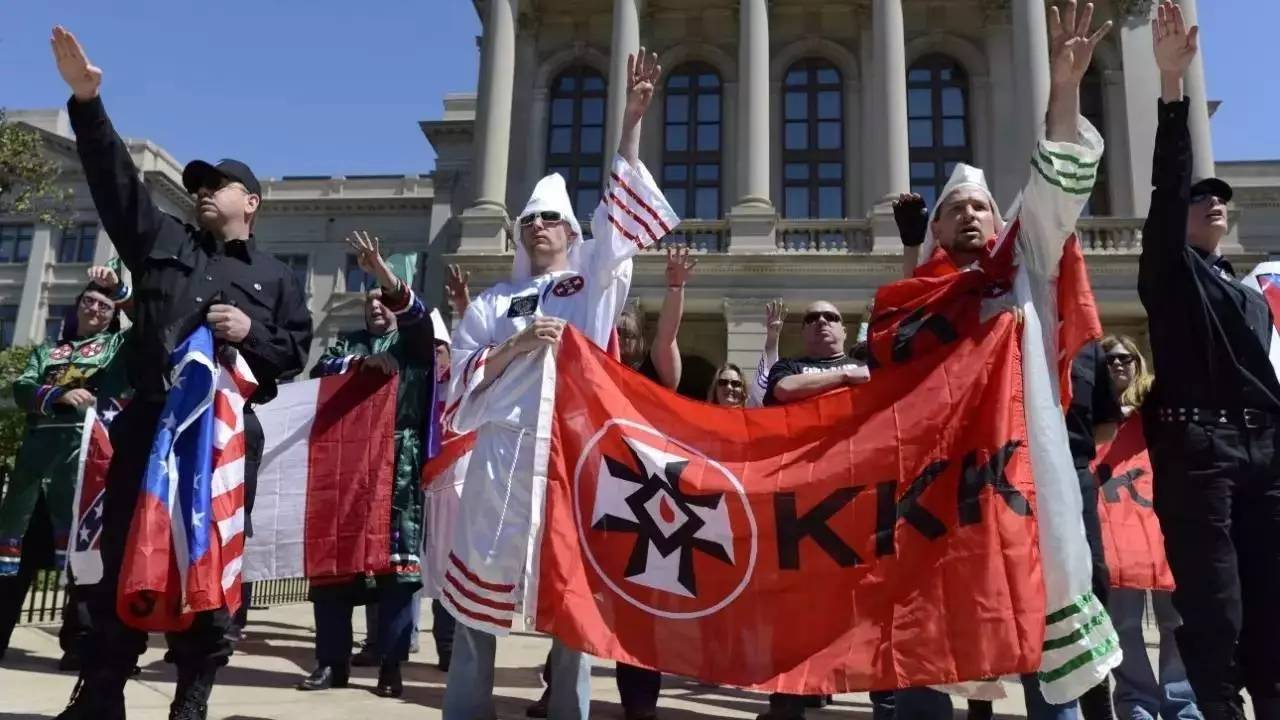 弗吉尼亚骚乱,美国说自己没有种族歧视,全世界都笑了