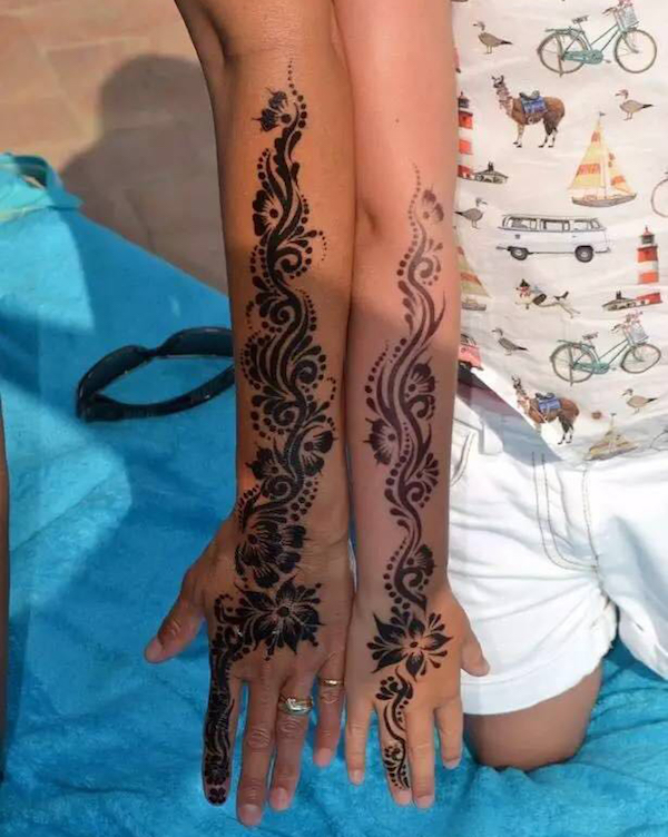 英国两娃玩黑色海娜纹身酿大祸,医生提醒:警惕染膏成分过敏