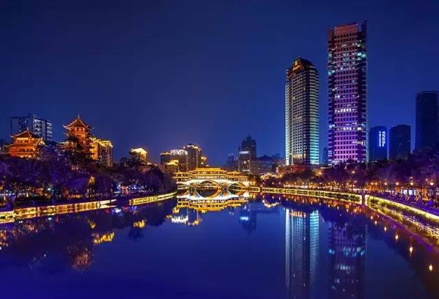 目前四川正面临一系列发展新机遇 川港经贸合作也全面升级 两地贸易