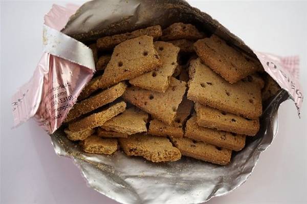 大家别看萨沙是评测军粮的,实际上我每样最多尝一尝,不然早就成不朽