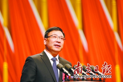 在深圳市六届人民代表大会第四次会议上,陈如桂当选深圳市市长.