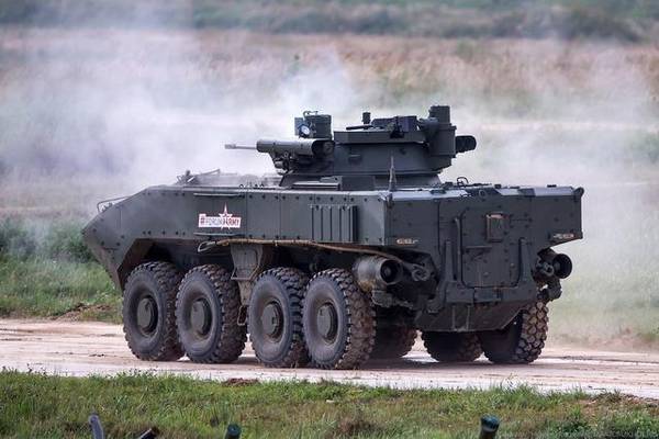 俄军新型轮式步兵战车换炮塔为何要舍弃先进无人炮塔
