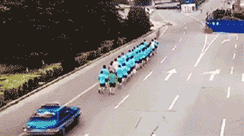 ▲临沂暴走团车祸事件。